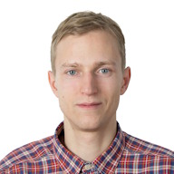 A person with blonde hair wearing a plaid shirt

AI-generated content may be incorrect.